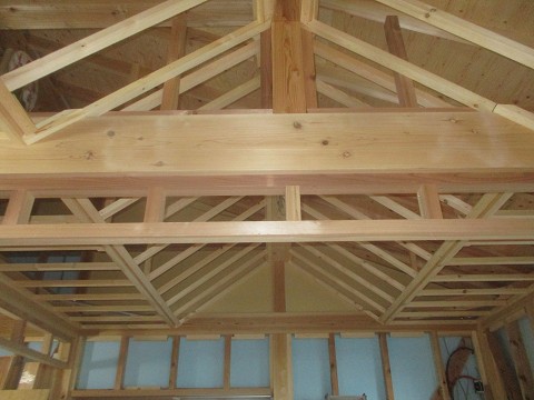 0819小屋組み0003.jpg