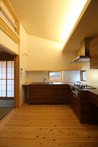 hrf-161113-1s.jpg