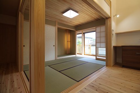hrf-161113-2s.jpg