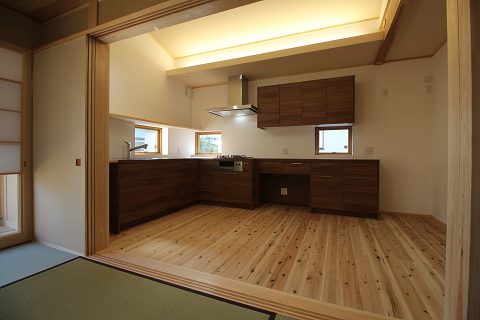 hrf-161113-3s.jpg